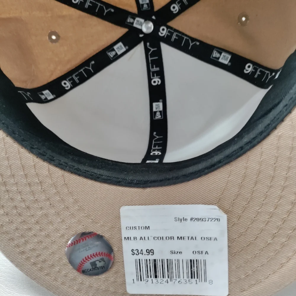 Hat - Picture 5 of 5